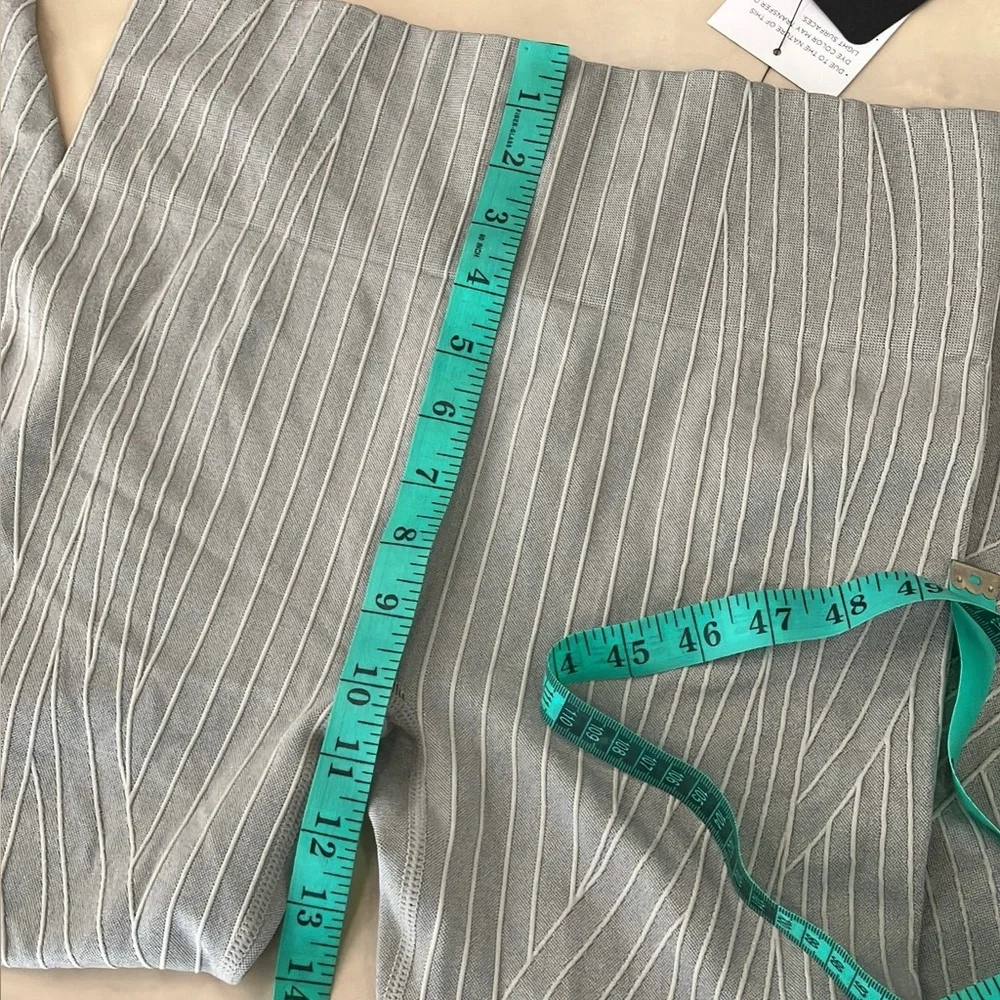 Fabletics Seamless High-Waisted Linework Leggings. - Picture 12 of 14